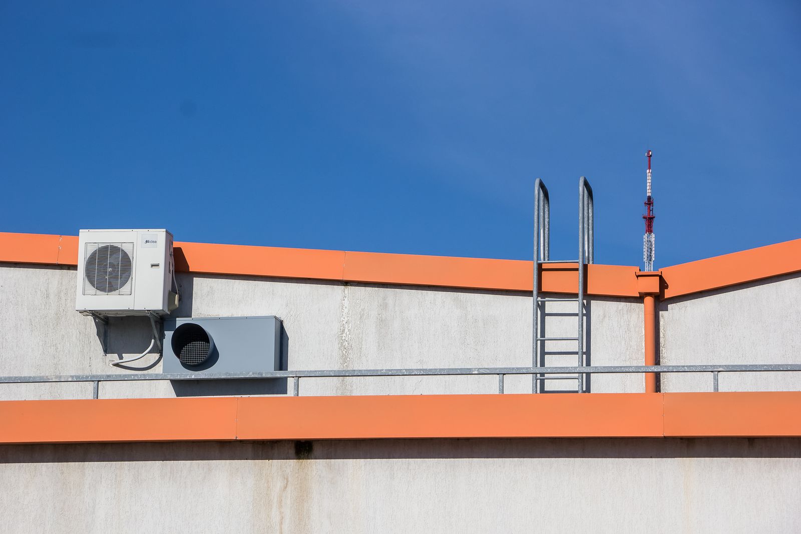 Commercial HVAC unit